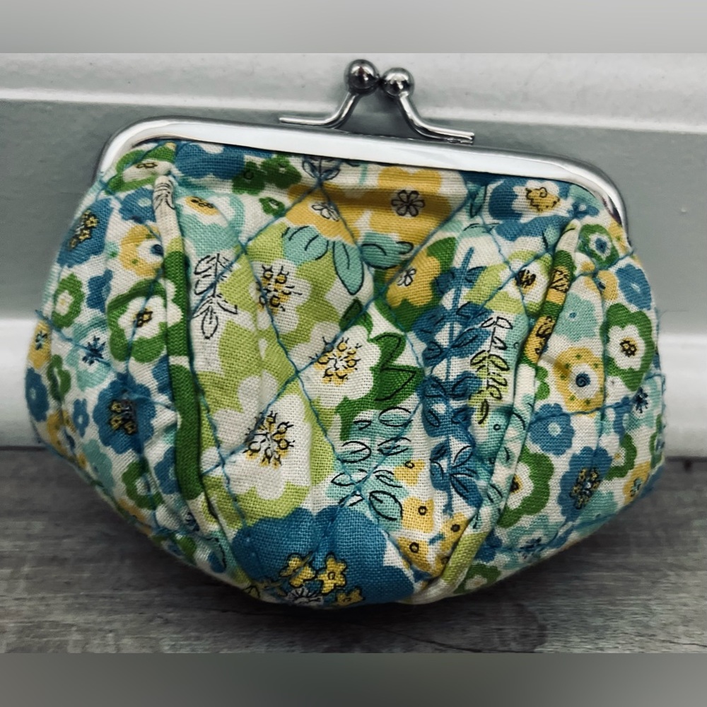 VERA BRADLEY ENGLISH MEADOW PETITE POUCH - LIMITED EDITION